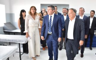 Marcelo Orrego recorrió las nuevas instalaciones este martes. Fotos:NotiSalud.