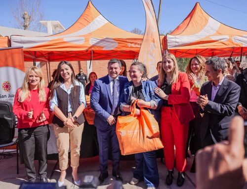 Orrego visitó a los pocitanos con el operativo «San Juan Cerca»