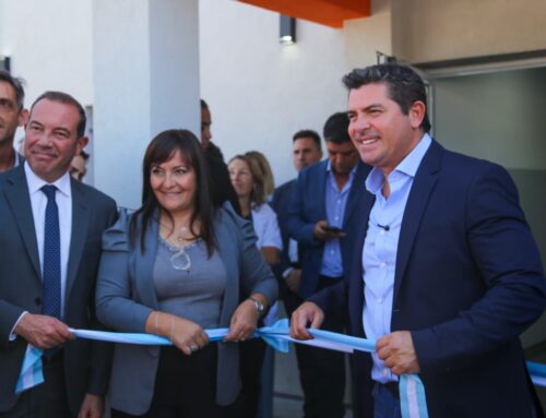 Orrego inauguró un CAPS en Chimbas